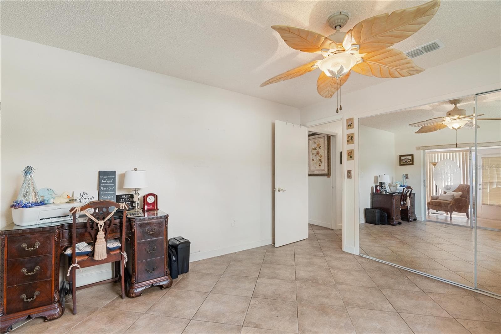 Condominium at 11609 BAYONET LN, NEW PORT RICHEY, photo 8 of 35