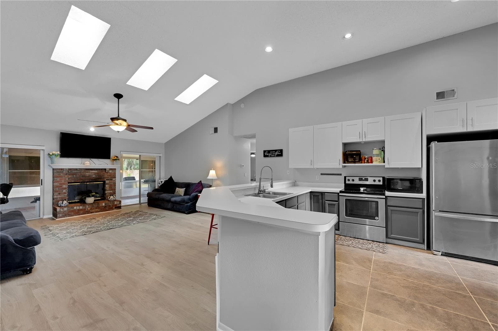 Single Family Residence at 602 SHERBURN CT, ORLANDO, photo 15 of 43