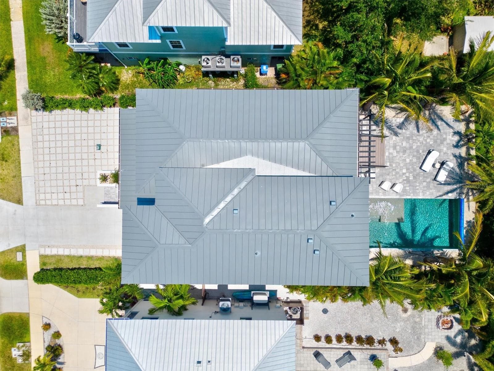 Aerial of home. - 1914 RIVERSIDE DR E, BRADENTON