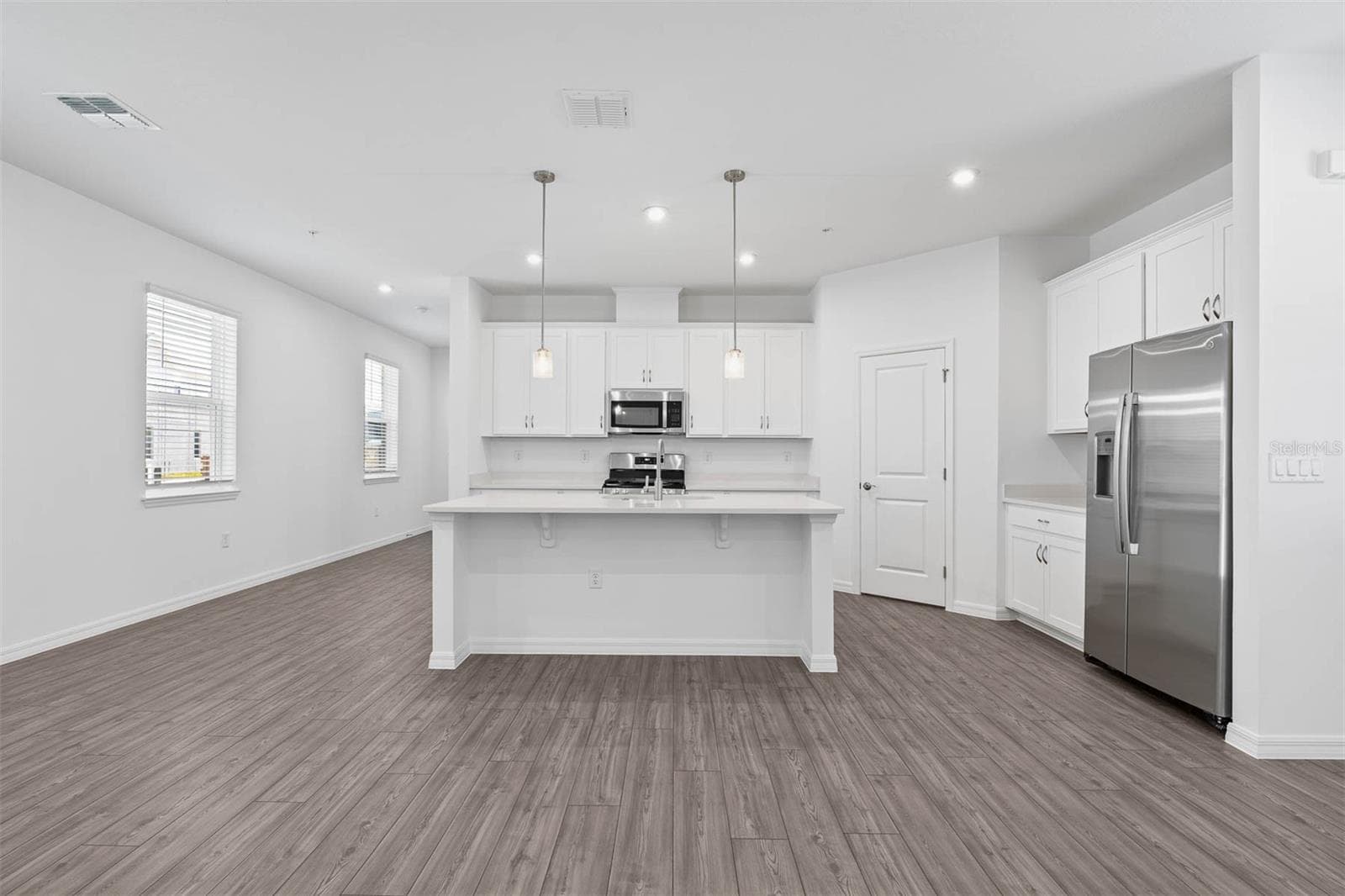 Single Family Residence at 1837 HORSETAIL DR, ST CLOUD, photo 6 of 37