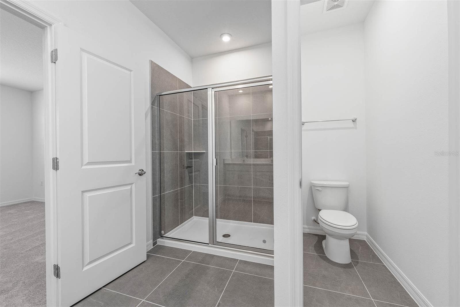Single Family Residence at 1837 HORSETAIL DR, ST CLOUD, photo 27 of 37