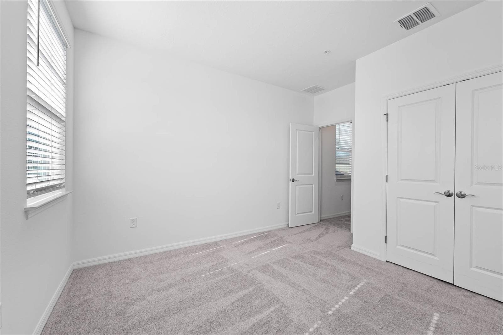 Single Family Residence at 1837 HORSETAIL DR, ST CLOUD, photo 31 of 37