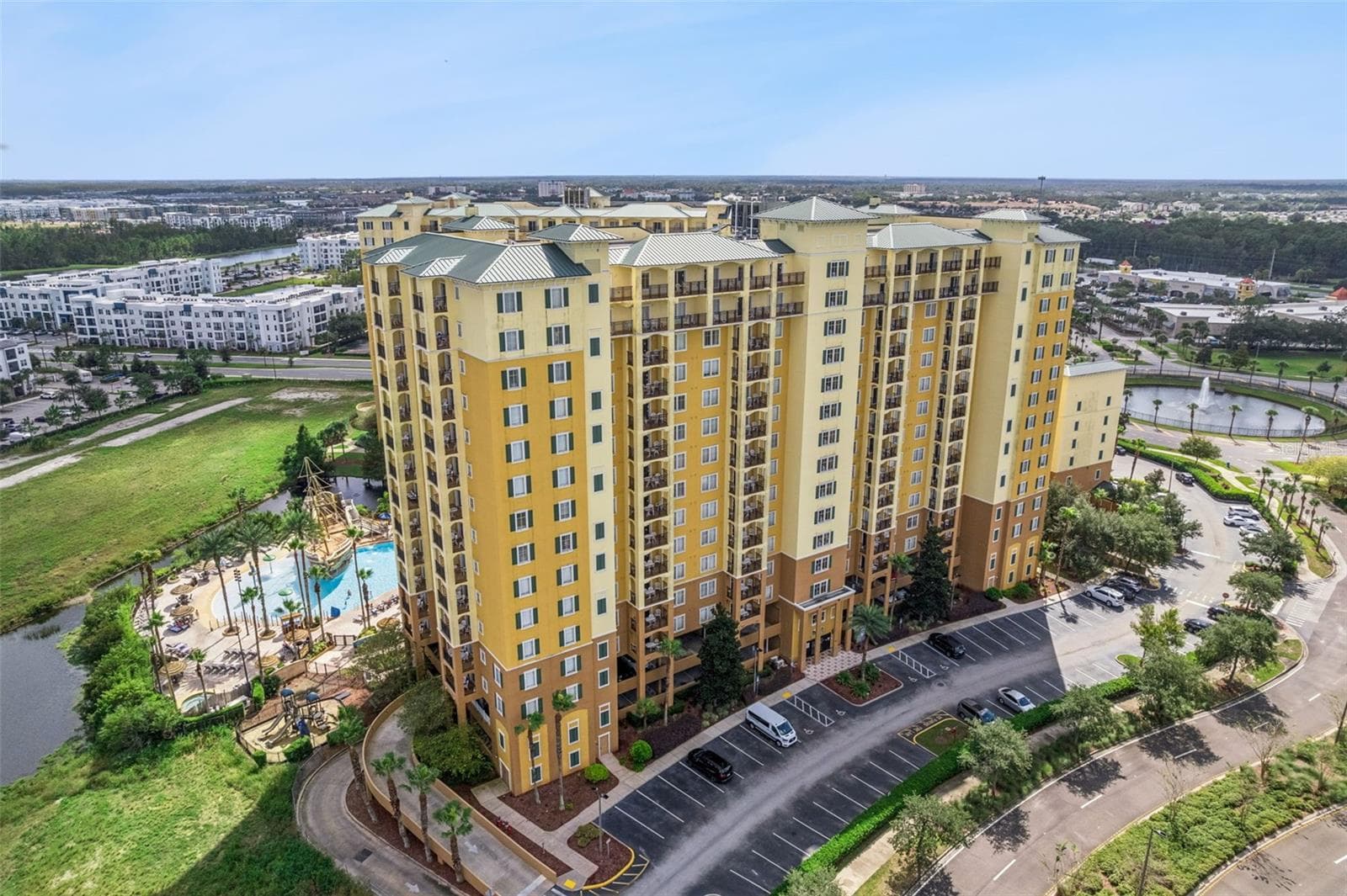 Condo - Hotel at 8125 RESORT VILLAGE DR #51505, ORLANDO, photo 2 of 79
