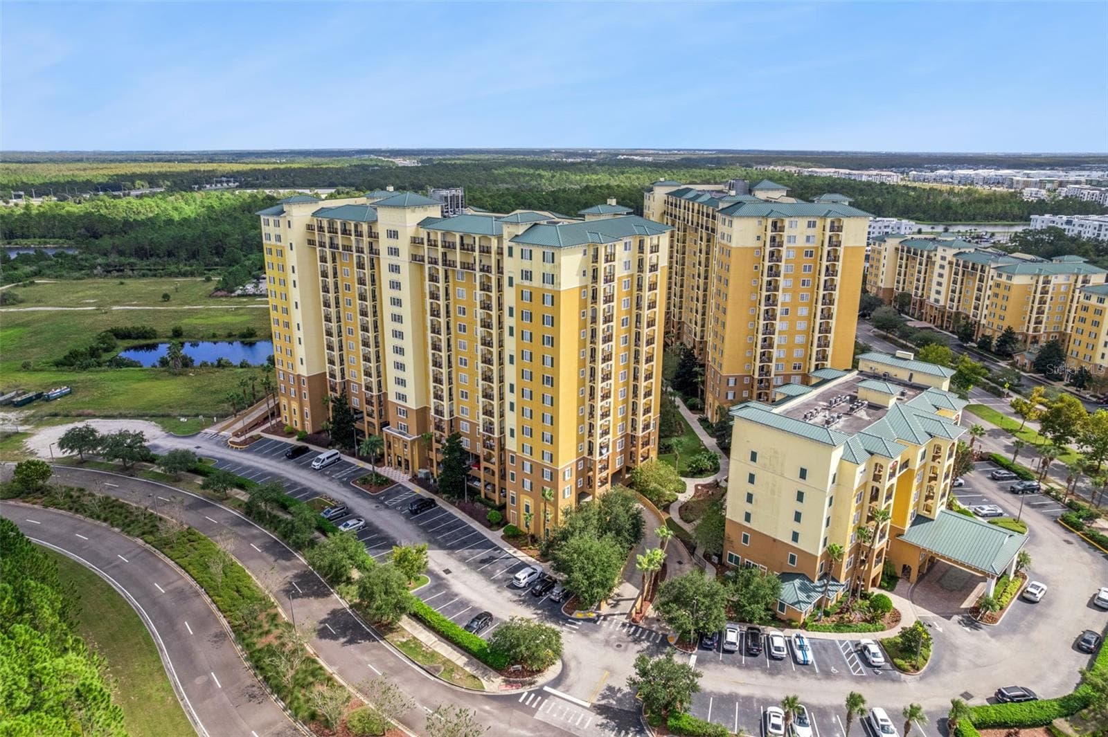 Condo - Hotel at 8125 RESORT VILLAGE DR #51505, ORLANDO, photo 3 of 79
