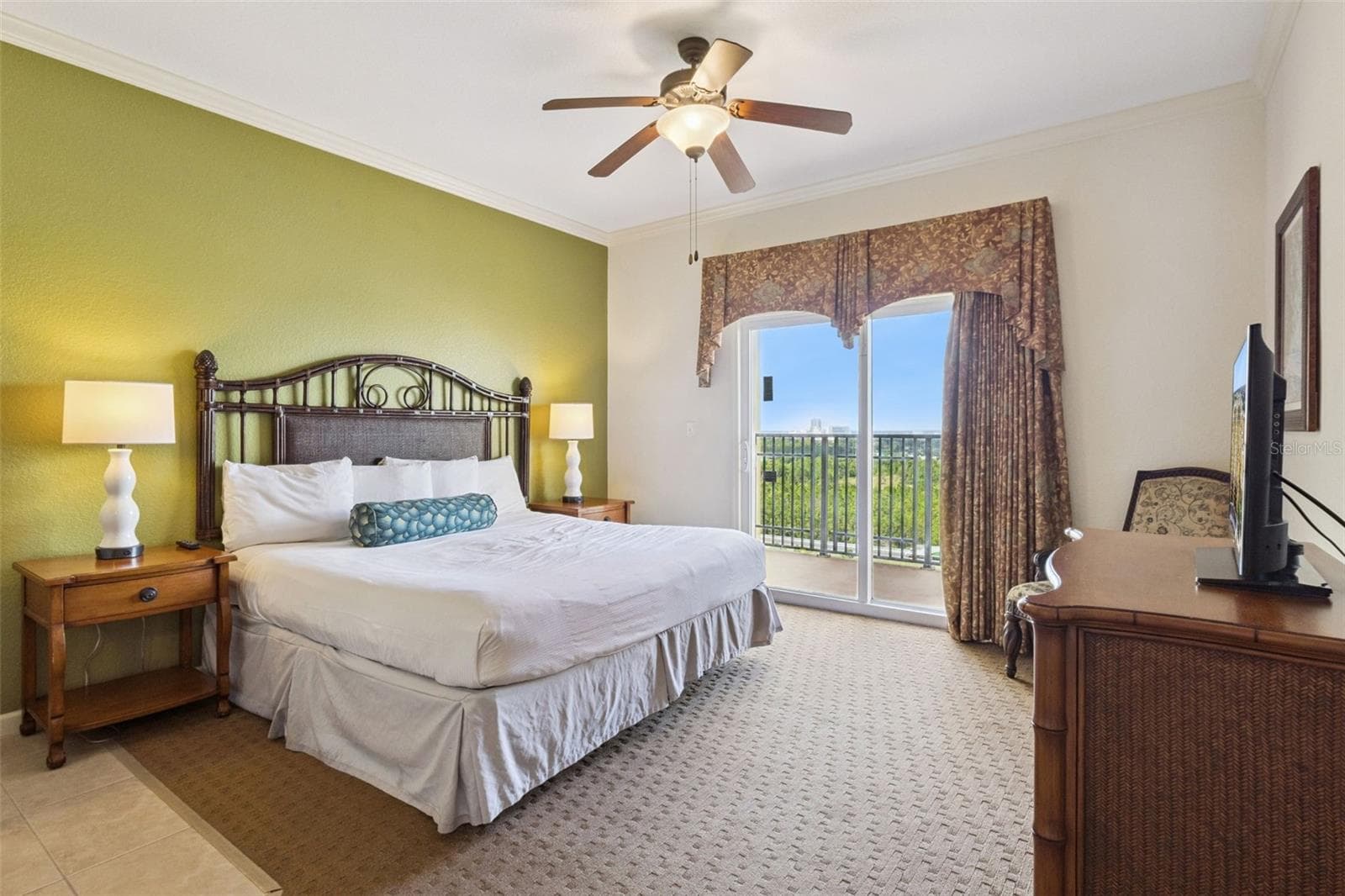 Condo - Hotel at 8125 RESORT VILLAGE DR #51505, ORLANDO, photo 21 of 79
