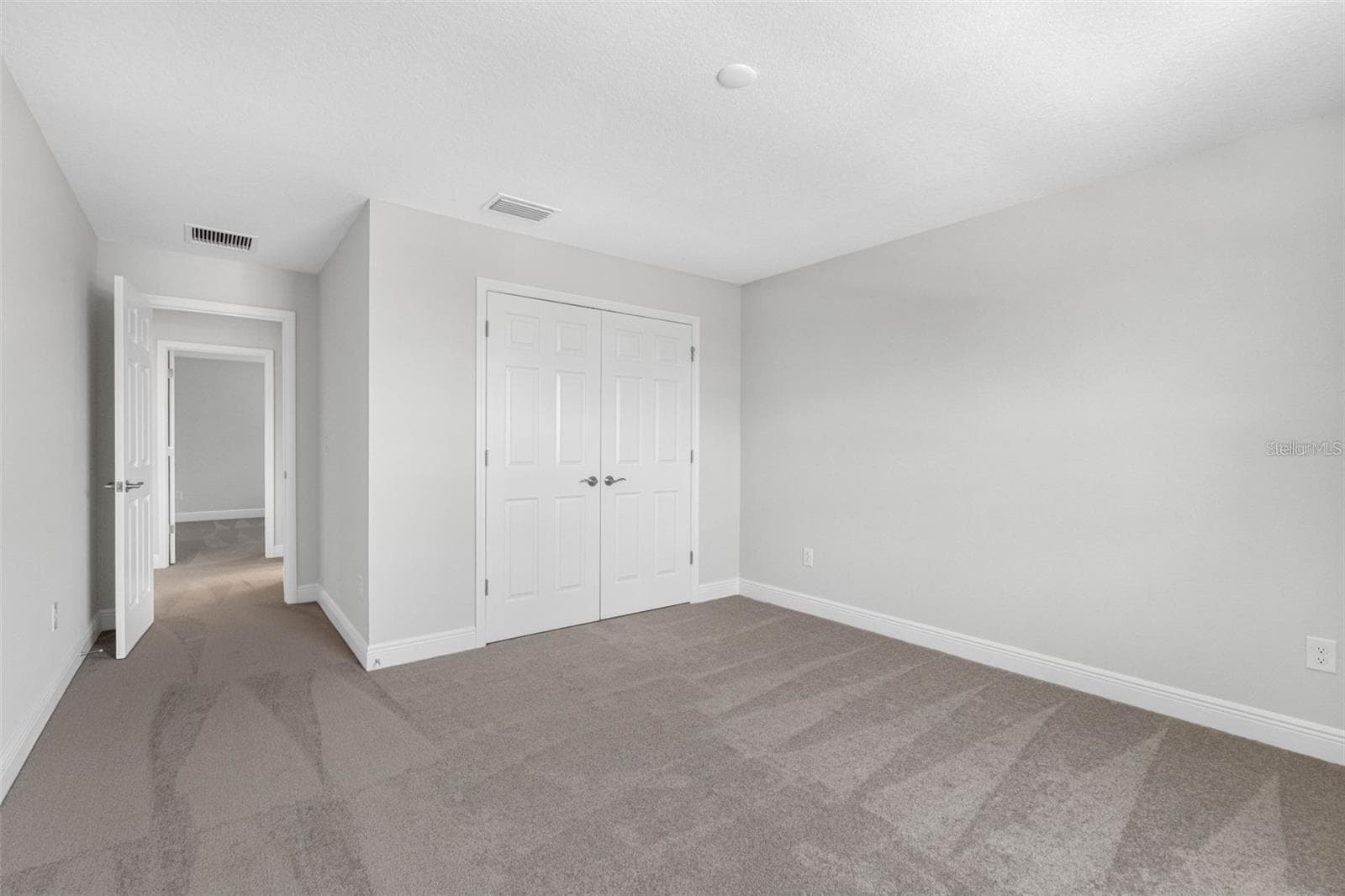 Single Family Residence at 14868 SUMMER BRANCH DR, LITHIA, photo 19 of 34