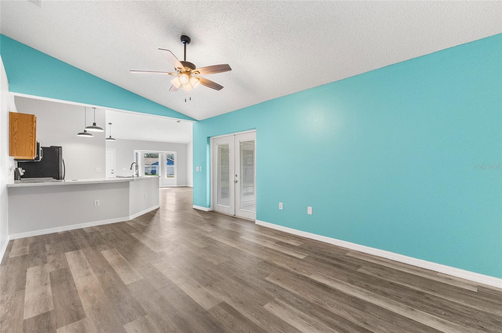 Single Family Residence at 10303 FORDHAM ST, SPRING HILL, photo 13 of 44