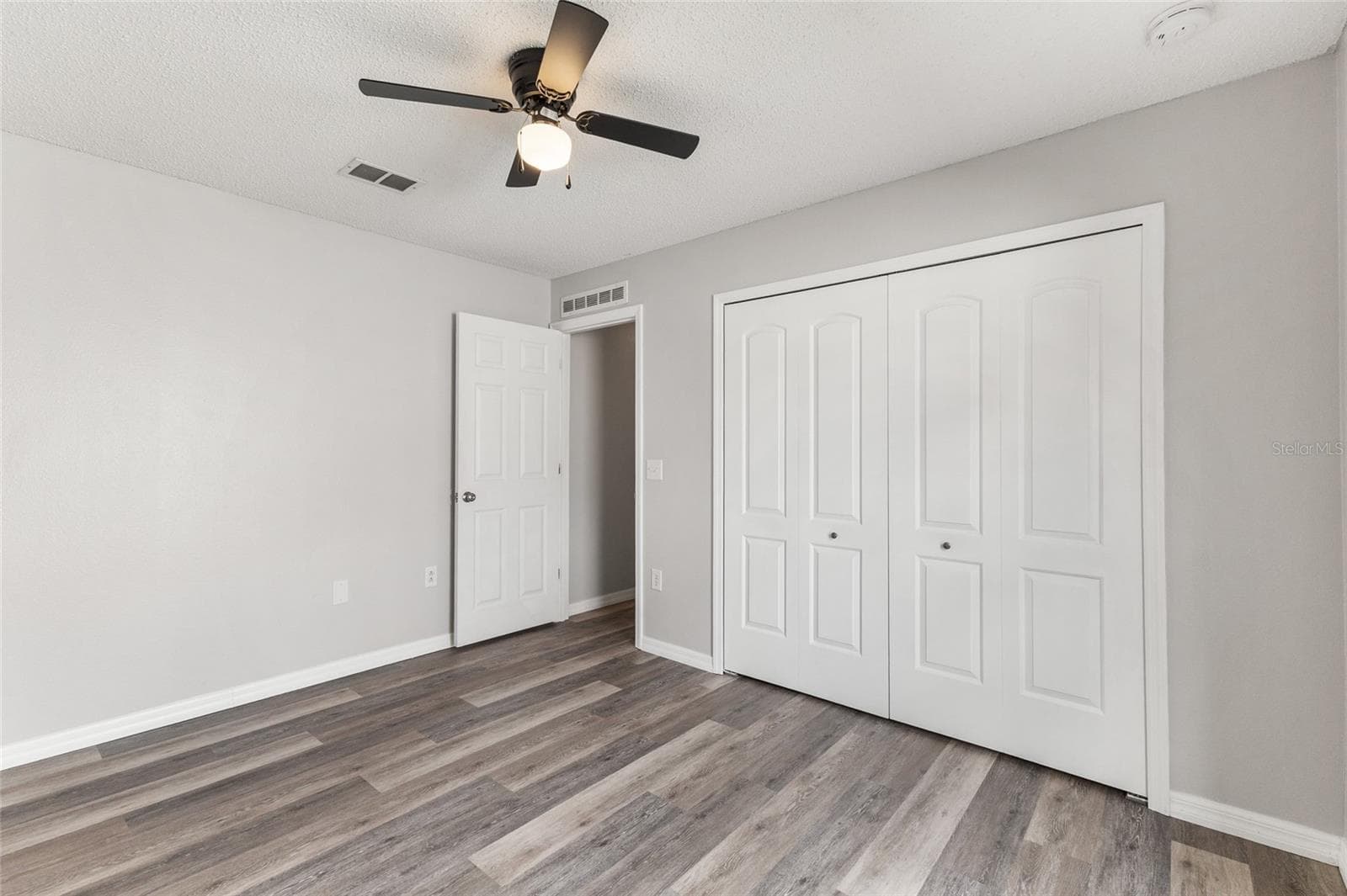 Single Family Residence at 10303 FORDHAM ST, SPRING HILL, photo 33 of 44