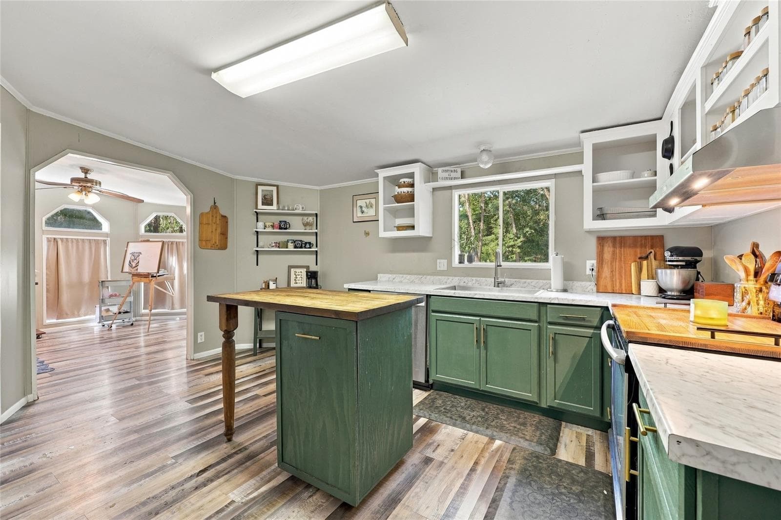 Manufactured Home at 5460 SW 48TH CT, TRENTON, photo 13 of 33
