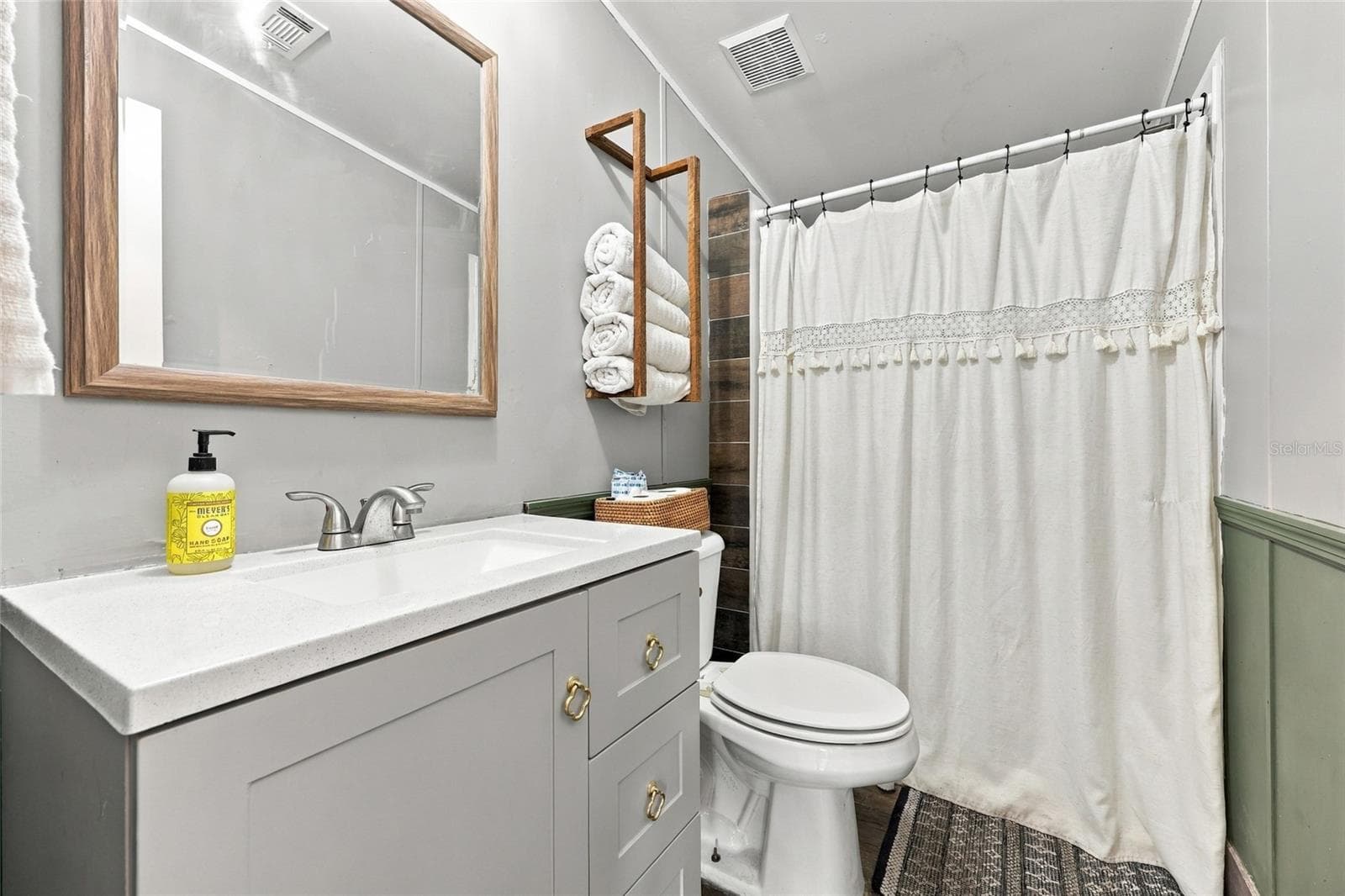 Manufactured Home at 5460 SW 48TH CT, TRENTON, photo 23 of 33