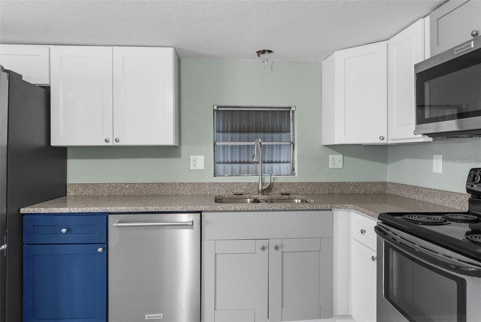 Mobile Home at 6738 OSPREY LN, HUDSON, photo 19 of 38