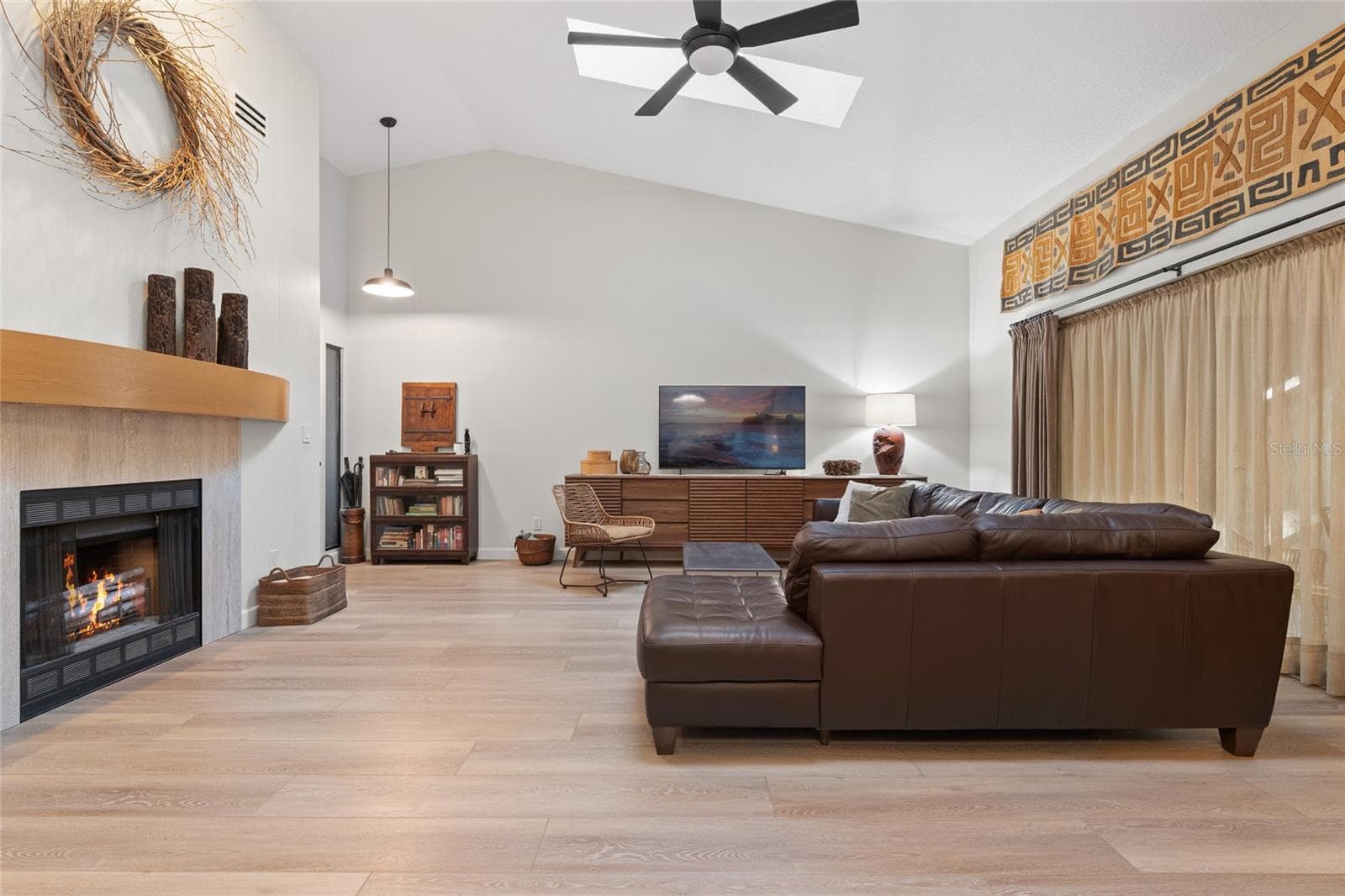 Villa at 3427 HILLMOOR DR, PALM HARBOR, photo 6 of 38