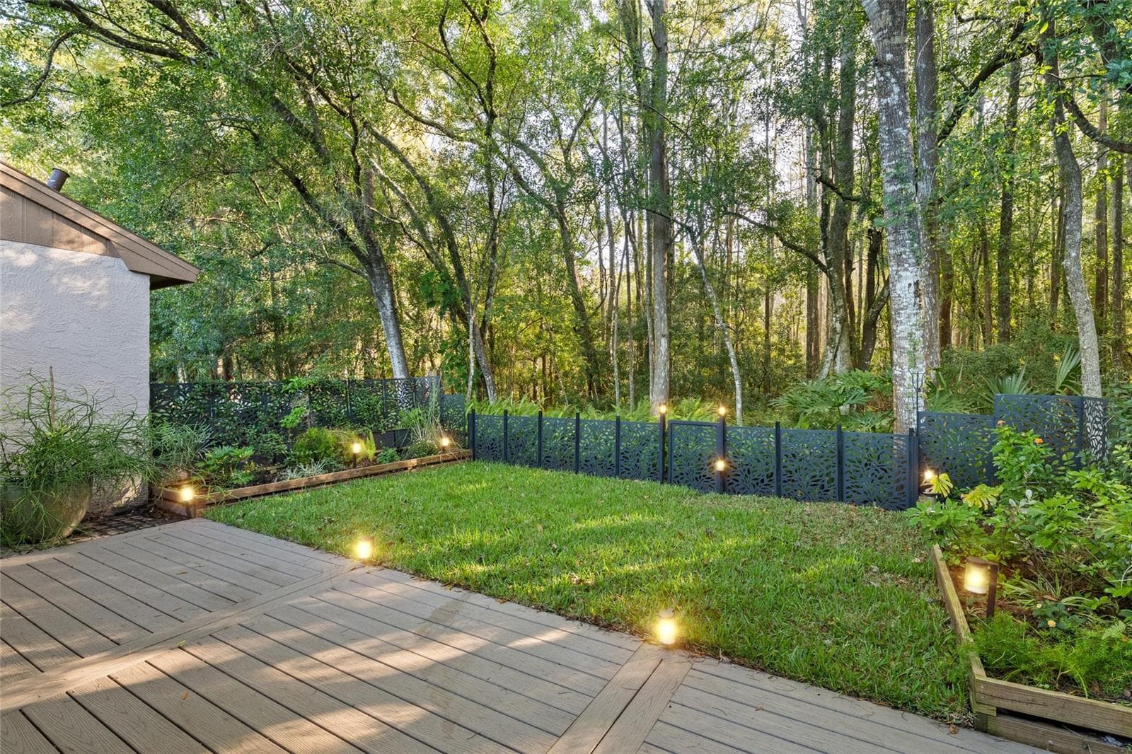 Villa at 3427 HILLMOOR DR, PALM HARBOR, photo 24 of 38