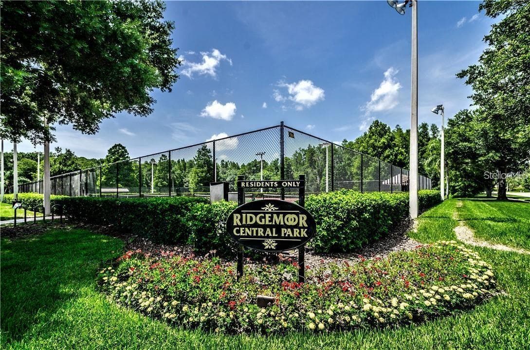 Villa at 3427 HILLMOOR DR, PALM HARBOR, photo 29 of 38