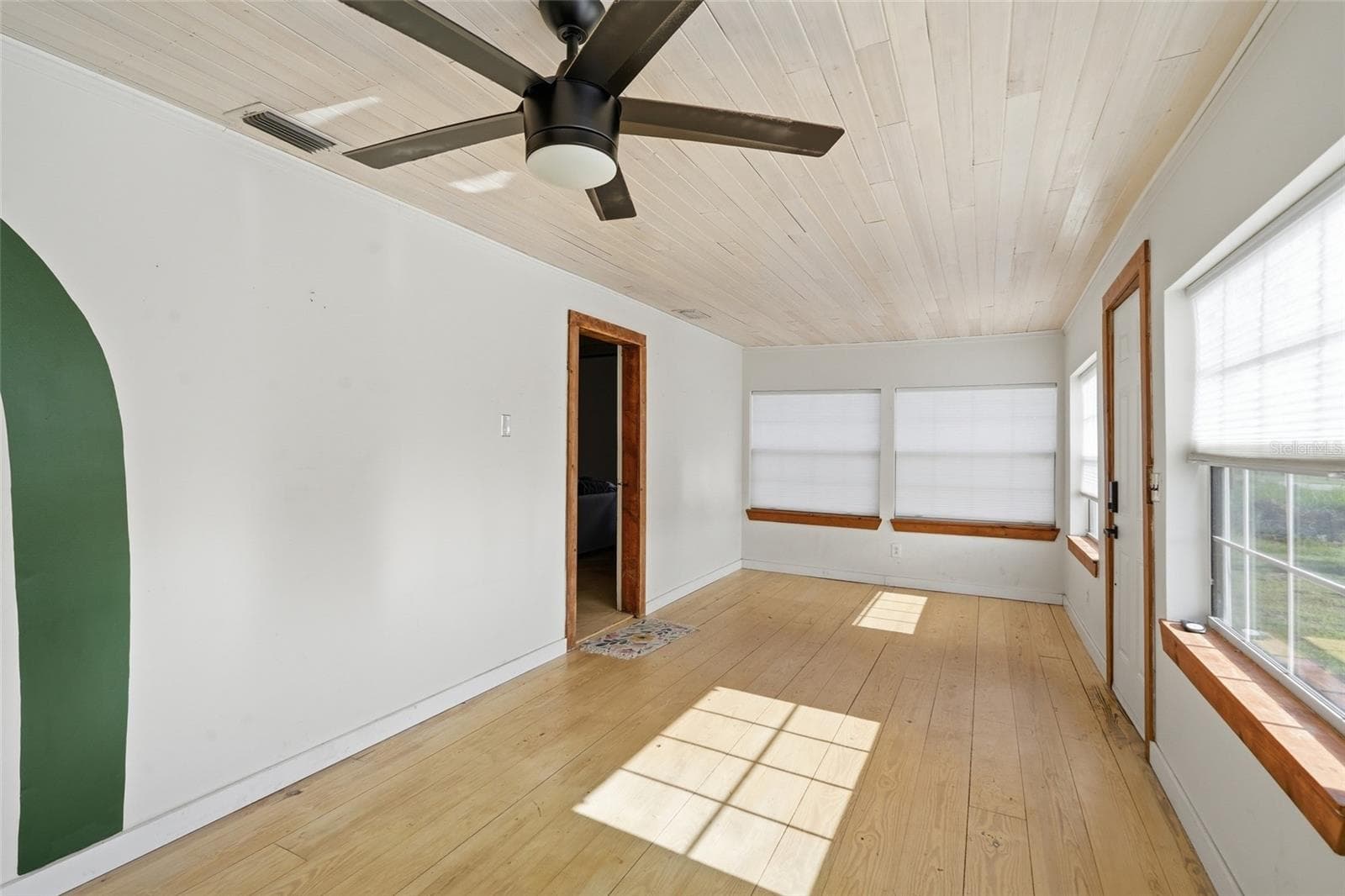 Single Family Residence at 5135 SW SMITH AVE, ARCADIA, photo 5 of 27