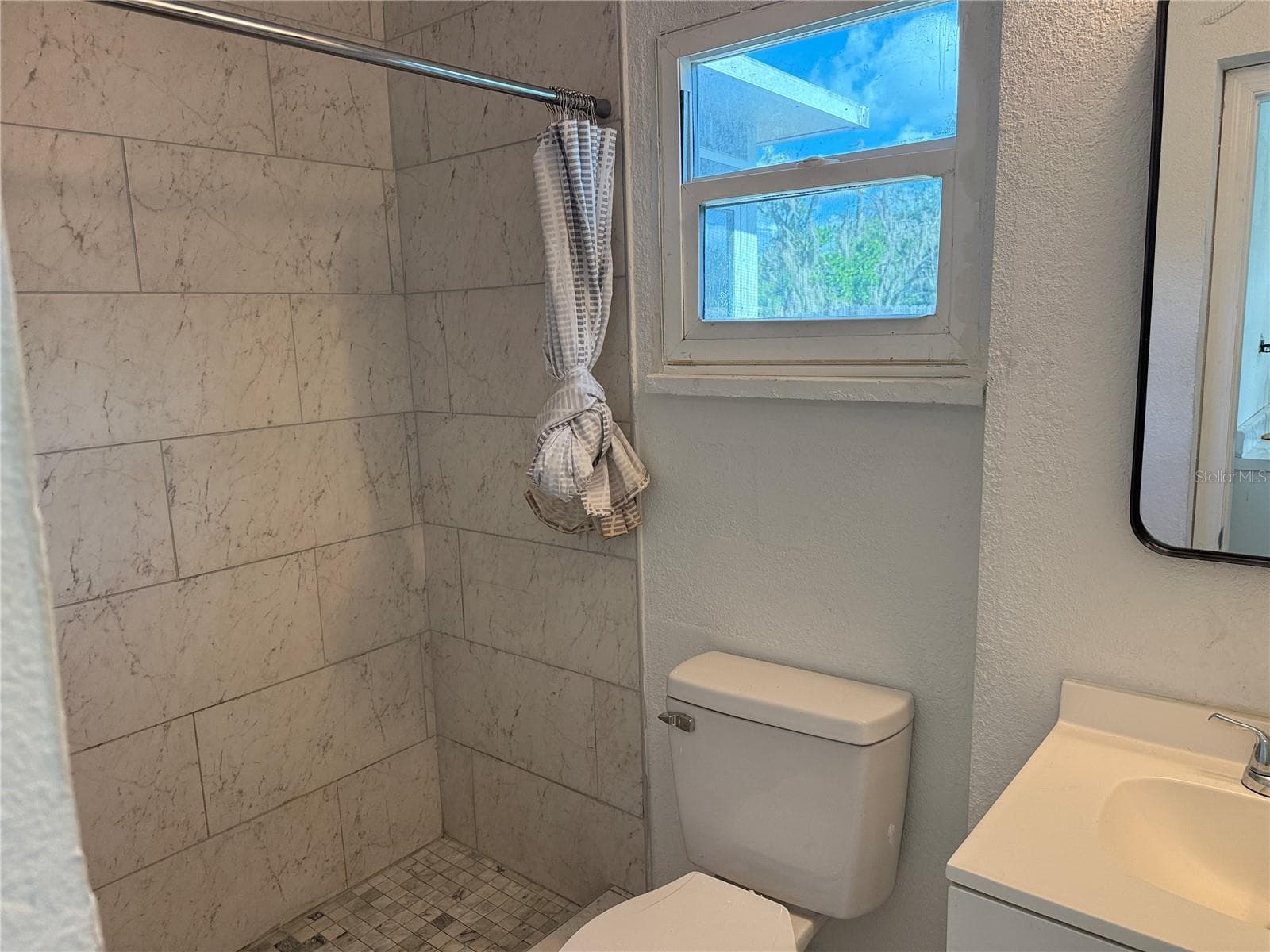 bath - 12152 FORT KING RD, DADE CITY