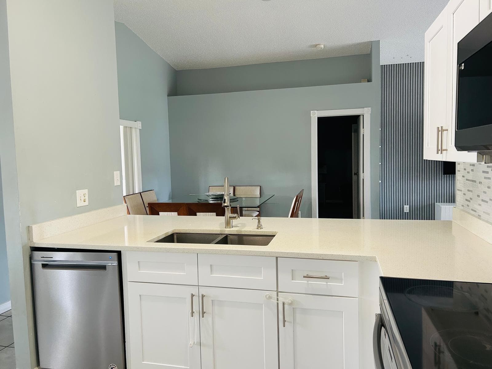 Single Family Residence at 2833 WOODRUFF DR, ORLANDO, photo 9 of 26