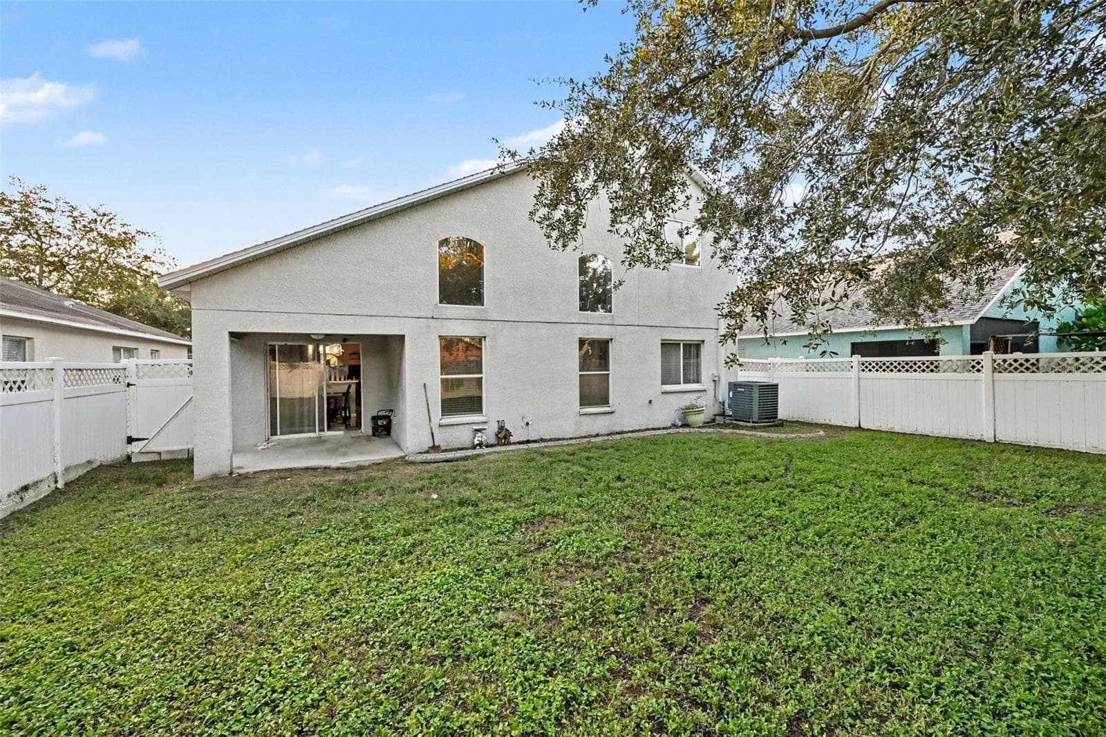 Single Family Residence at 909 15TH ST NE, RUSKIN, photo 17 of 19