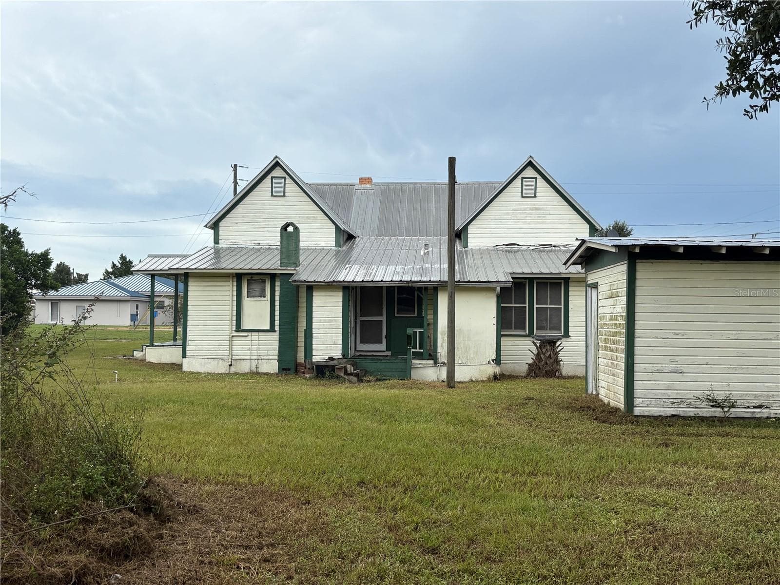 Back of Home - 3230 SUWANNEE ST, ZOLFO SPRINGS