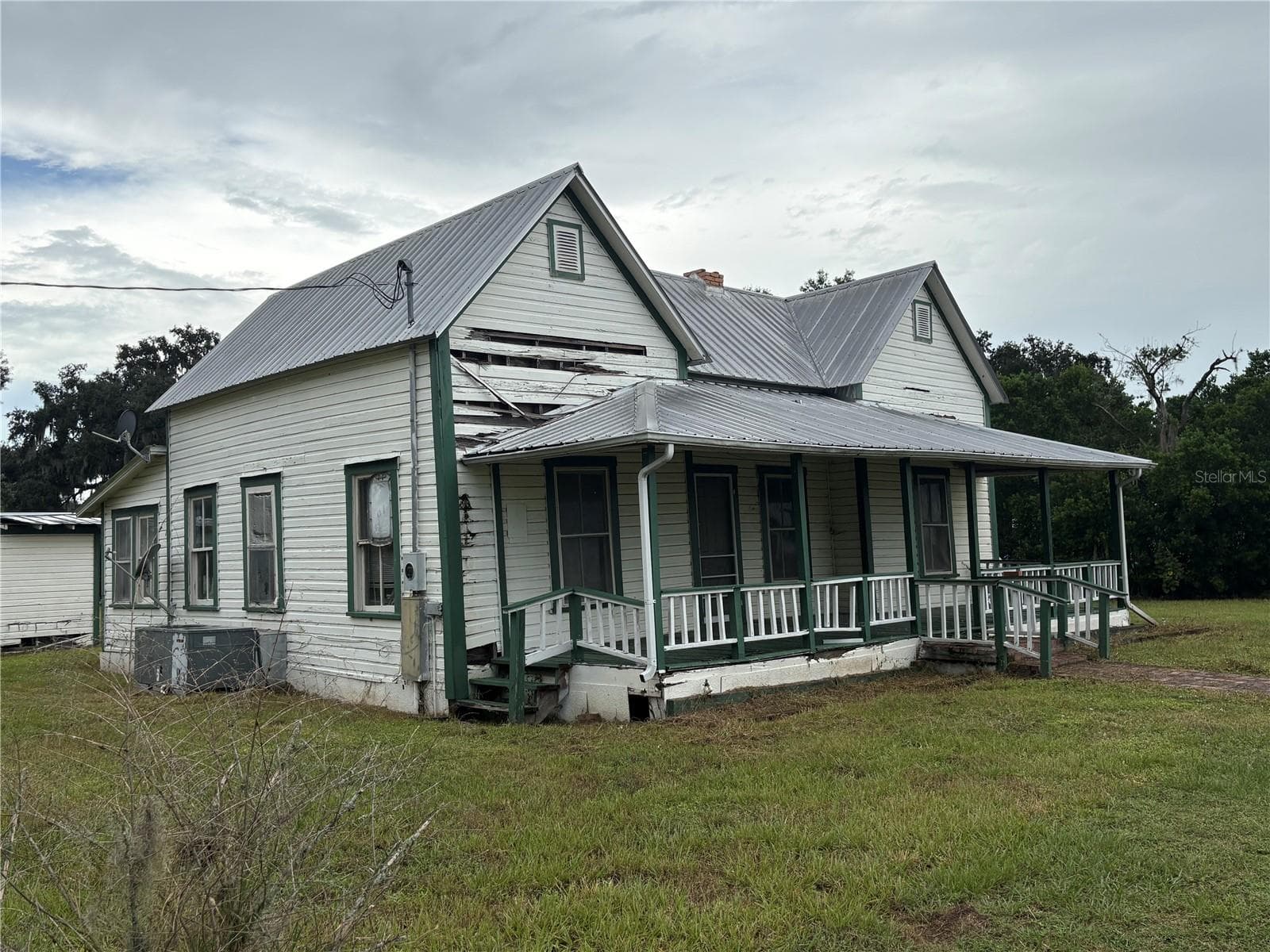 Side View Front - 3230 SUWANNEE ST, ZOLFO SPRINGS
