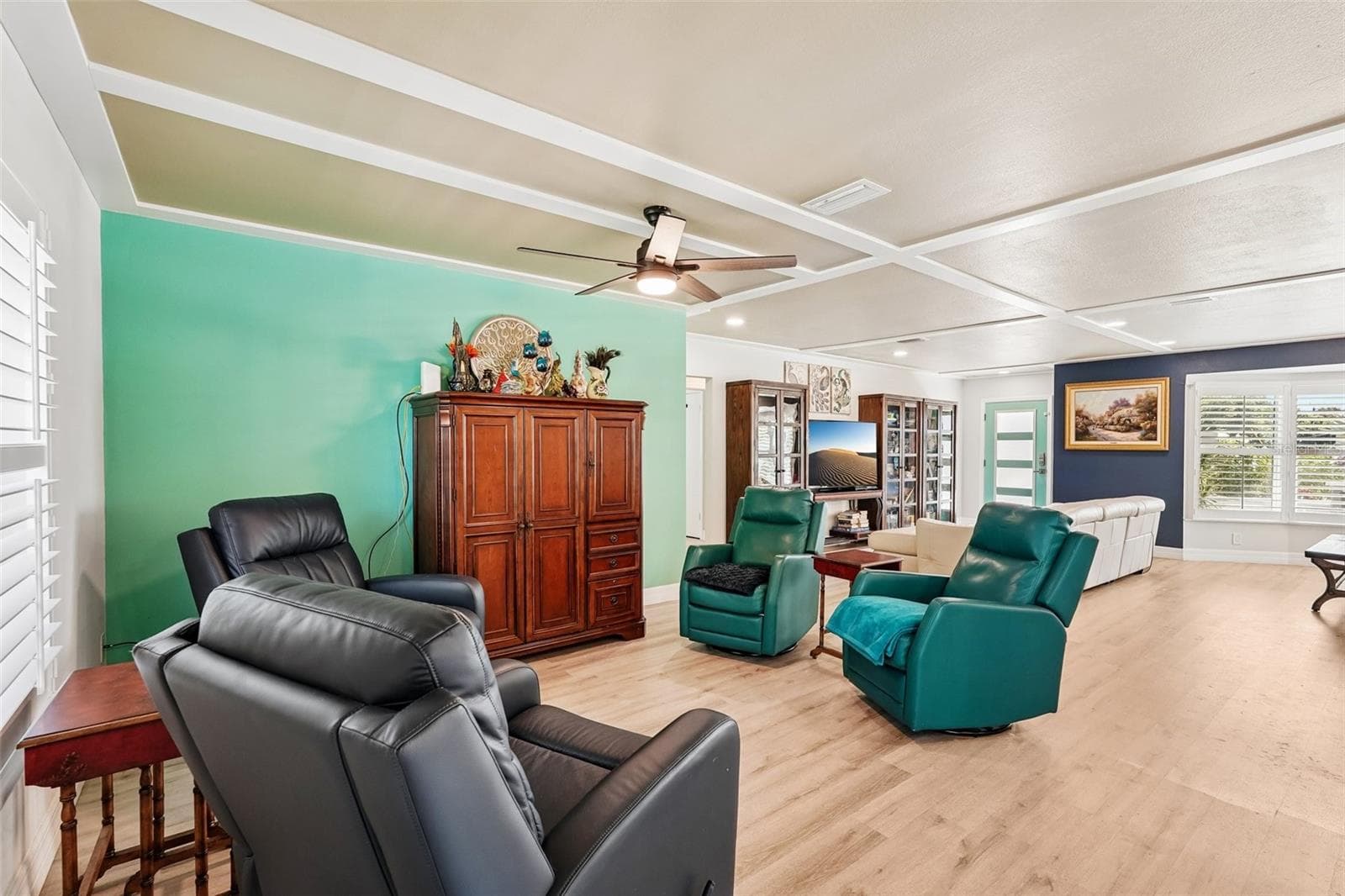 Single Family Residence at 365 SHAMROCK BLVD, VENICE, photo 13 of 64