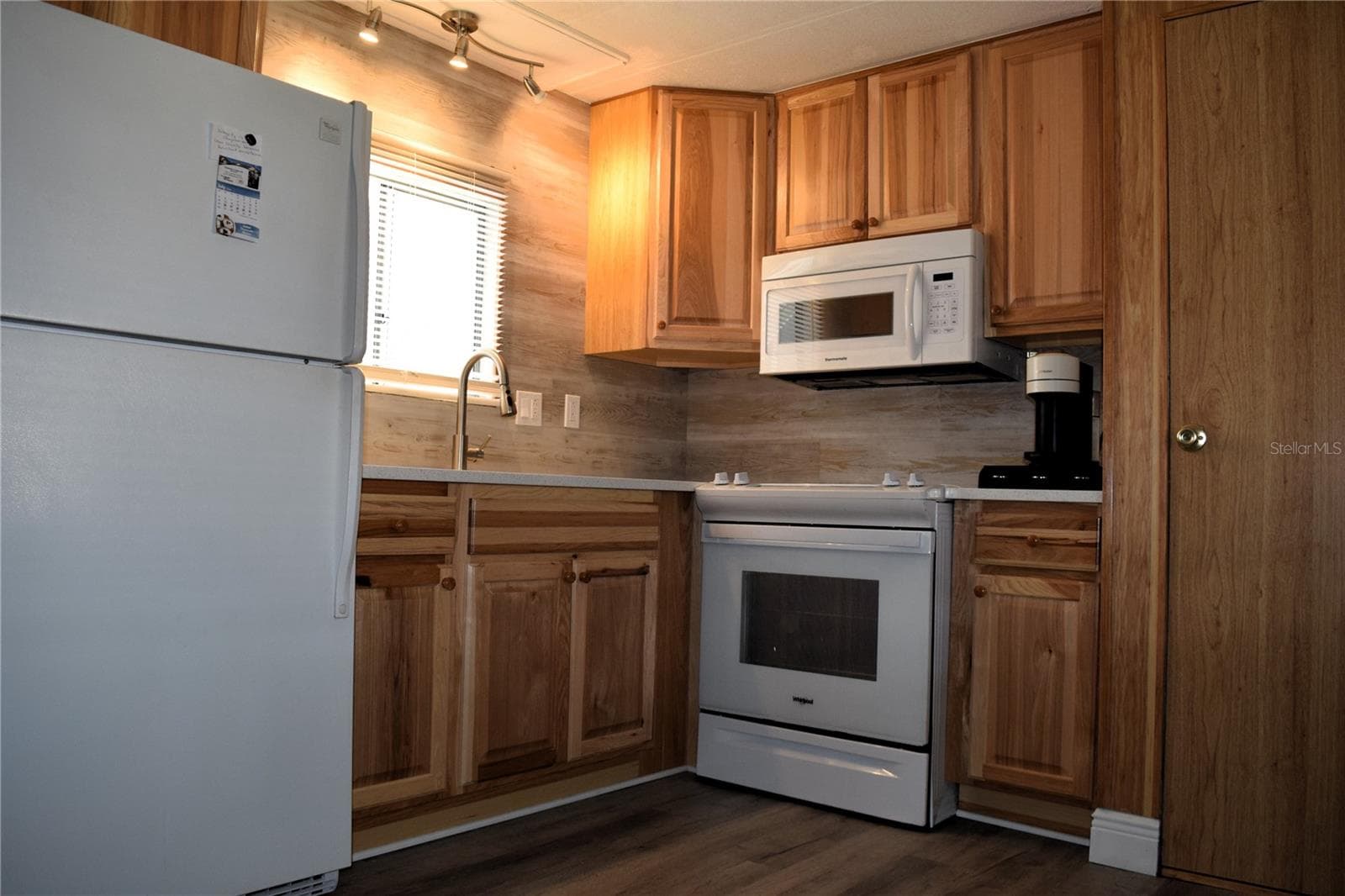 Mobile Home at 928 BLUE HERON BLVD, OSTEEN, photo 3 of 22