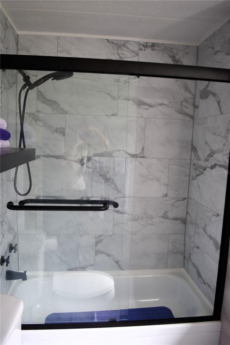 Guest bath - 928 BLUE HERON BLVD, OSTEEN