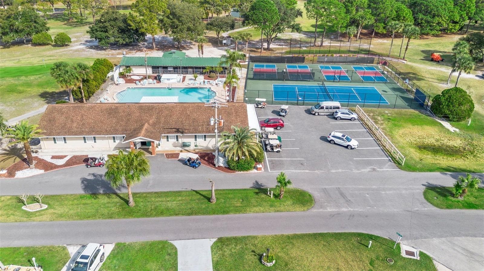 Mobile Home at 928 BLUE HERON BLVD, OSTEEN, photo 18 of 22