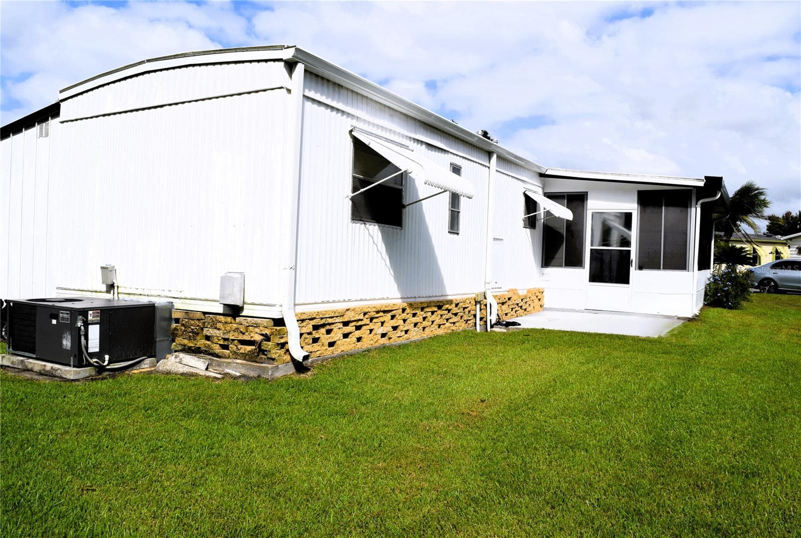 Mobile Home at 928 BLUE HERON BLVD, OSTEEN, photo 19 of 22