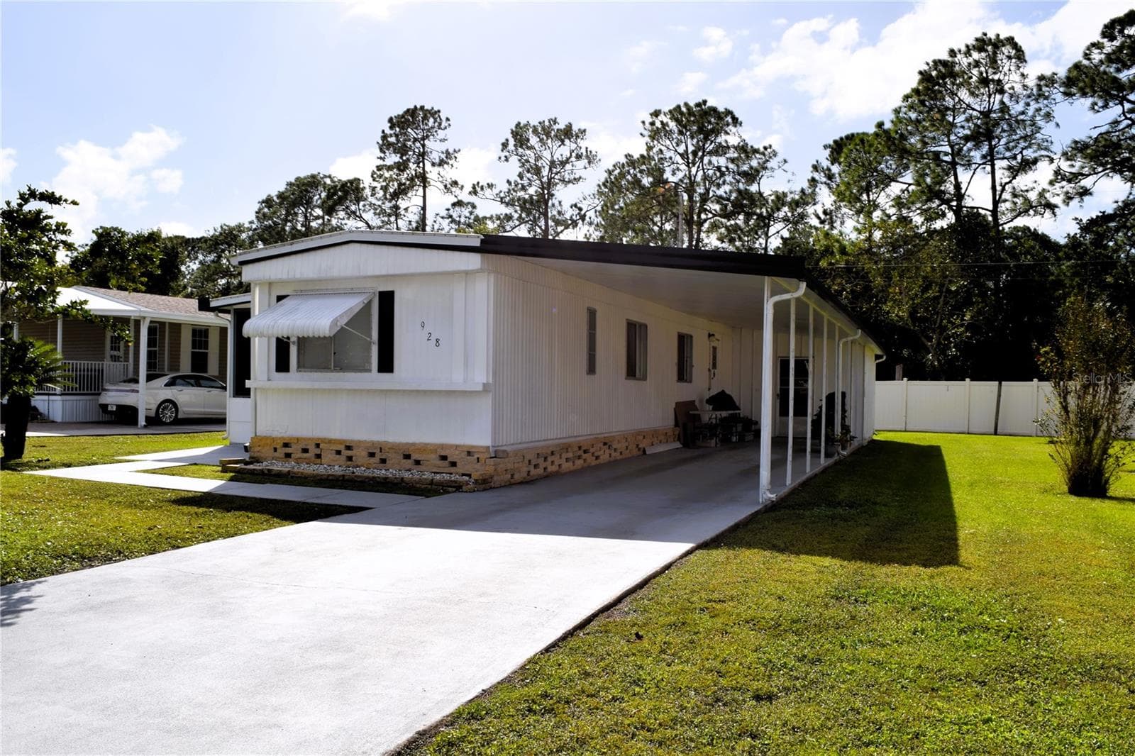 Mobile Home at 928 BLUE HERON BLVD, OSTEEN, photo 21 of 22