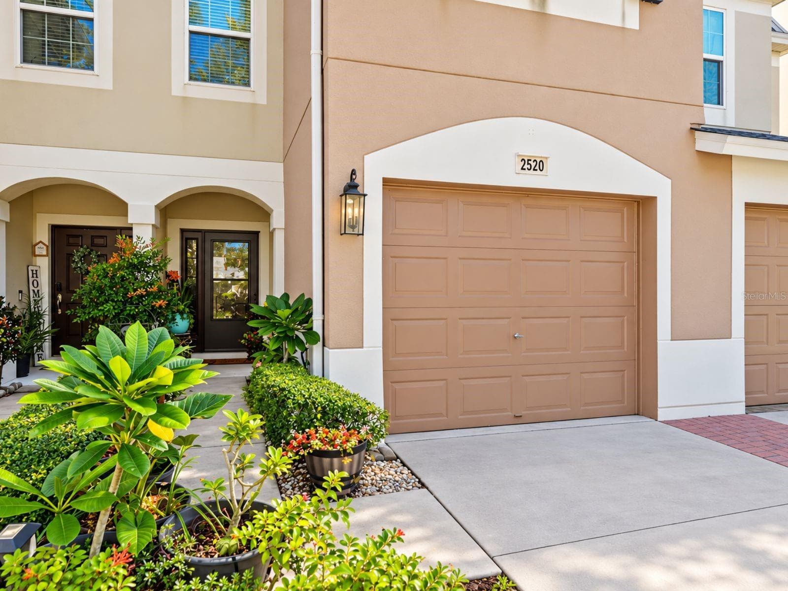 Townhouse at 2520 GLENRISE PL, WESLEY CHAPEL, photo 3 of 43