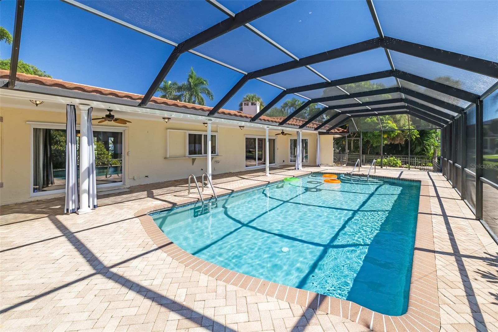 Pool with enclosed lanai - 5456 AZURE WAY, SARASOTA