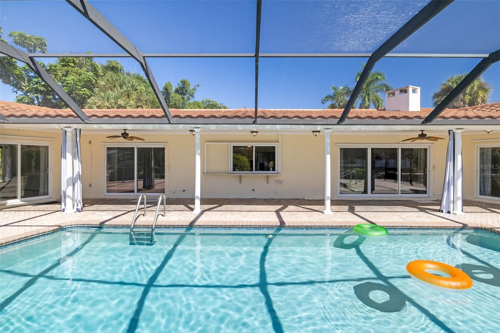 Pool with enclosed lanai - 5456 AZURE WAY, SARASOTA