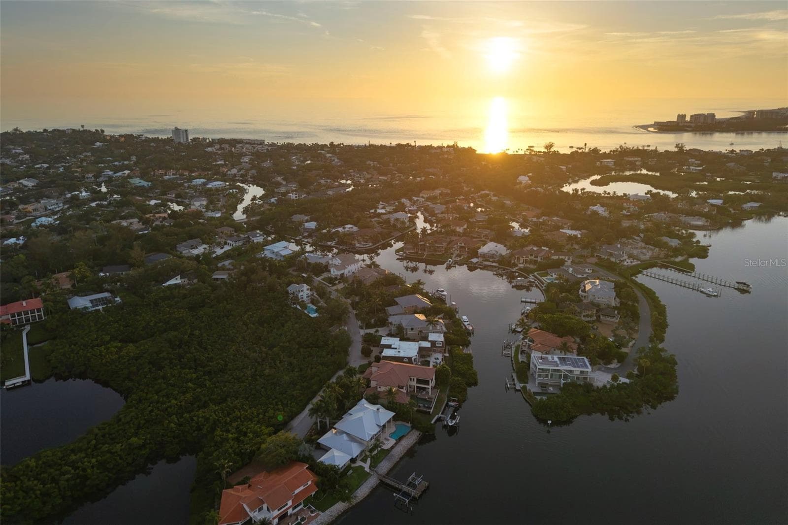 Sunsets along the canal - 5456 AZURE WAY, SARASOTA