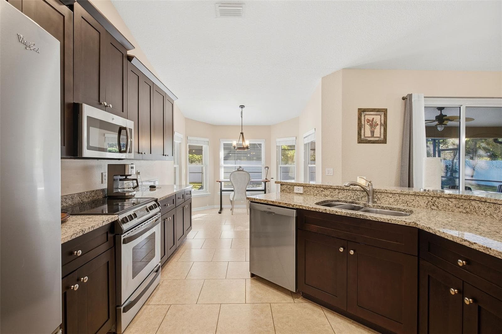 Single Family Residence at 7709 APPLE TREE CIR, ORLANDO, photo 7 of 36