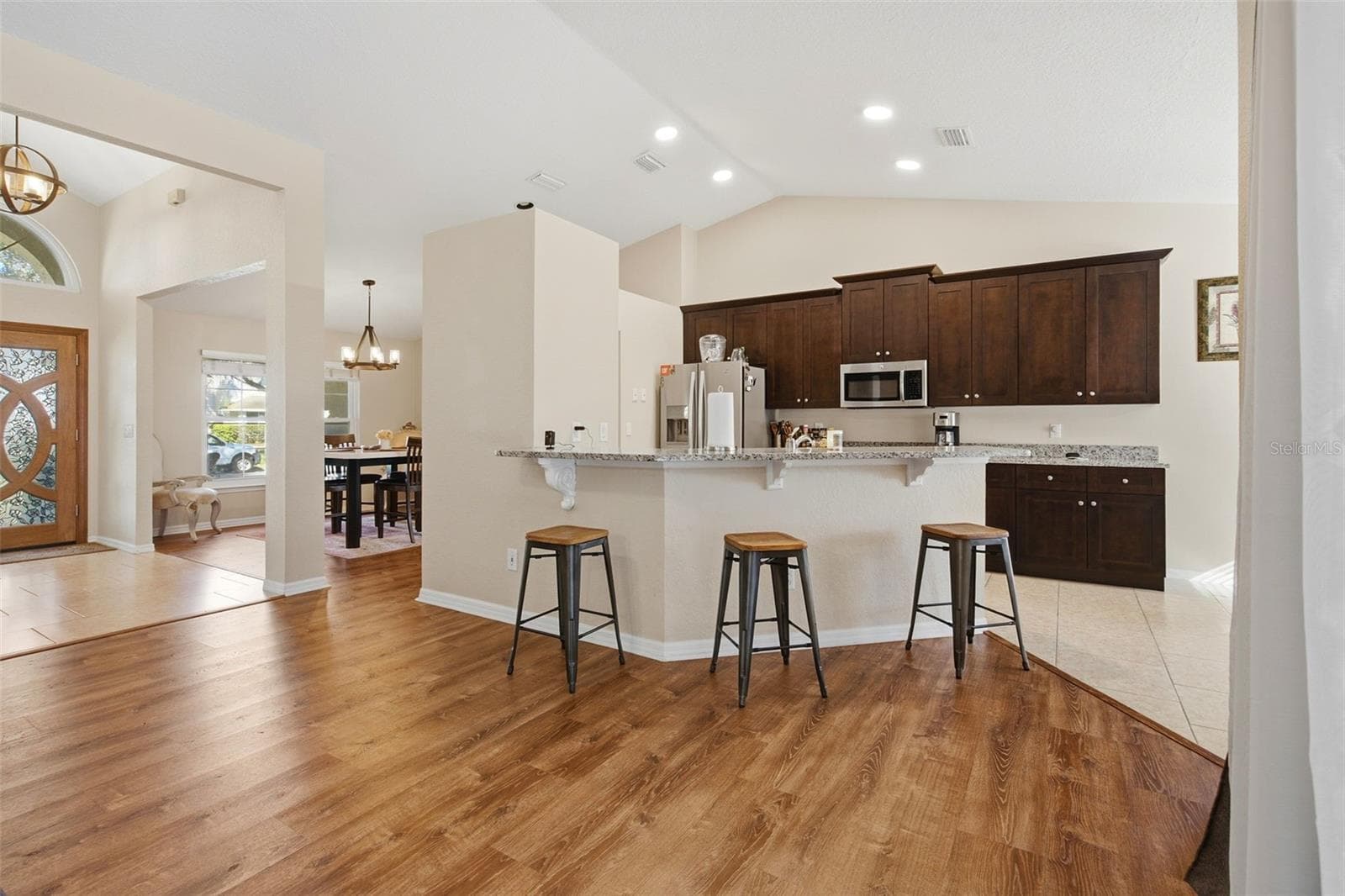 Single Family Residence at 7709 APPLE TREE CIR, ORLANDO, photo 8 of 36