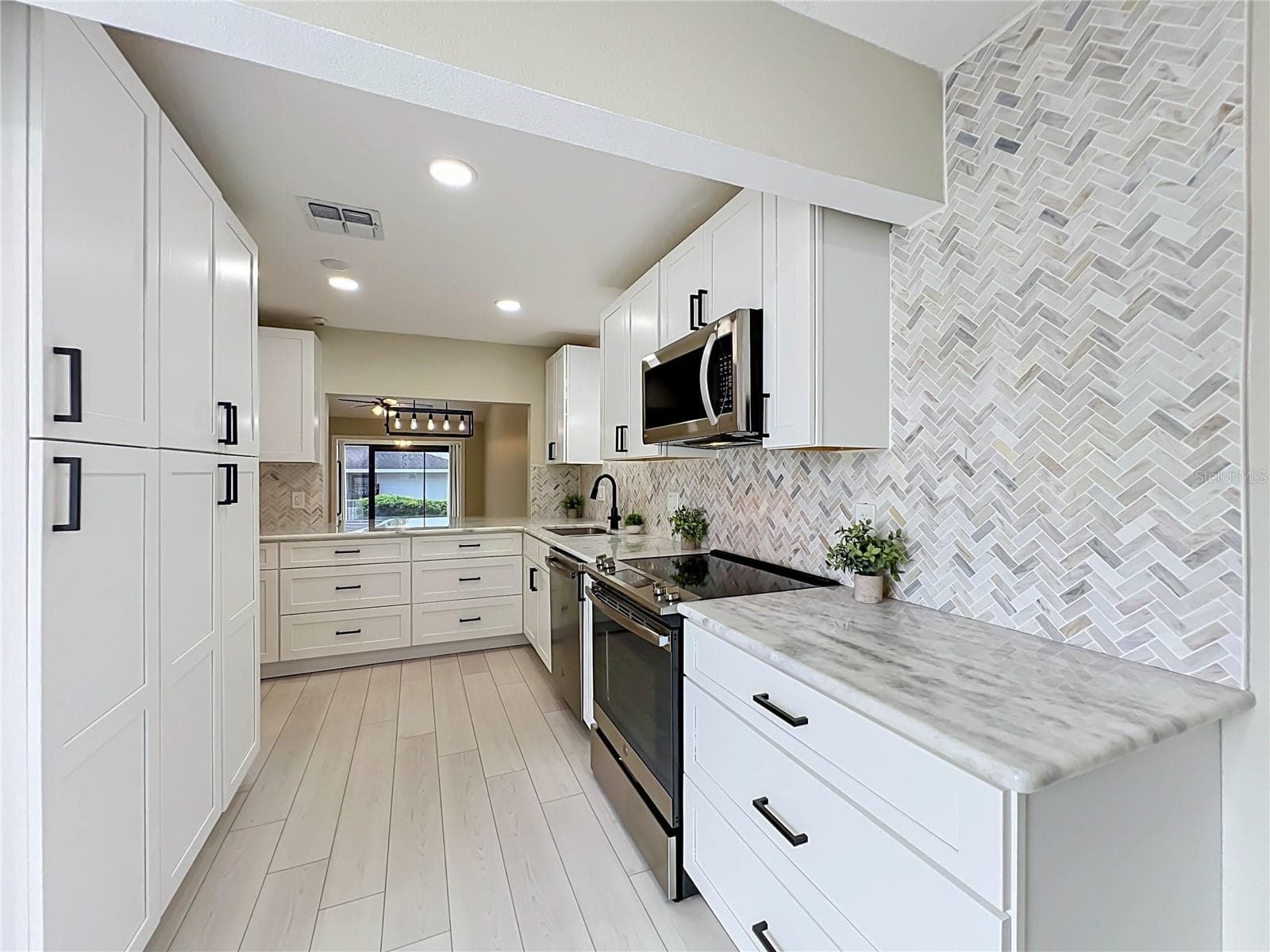 Townhouse at 1437 OAK PL #C, APOPKA, photo 12 of 50