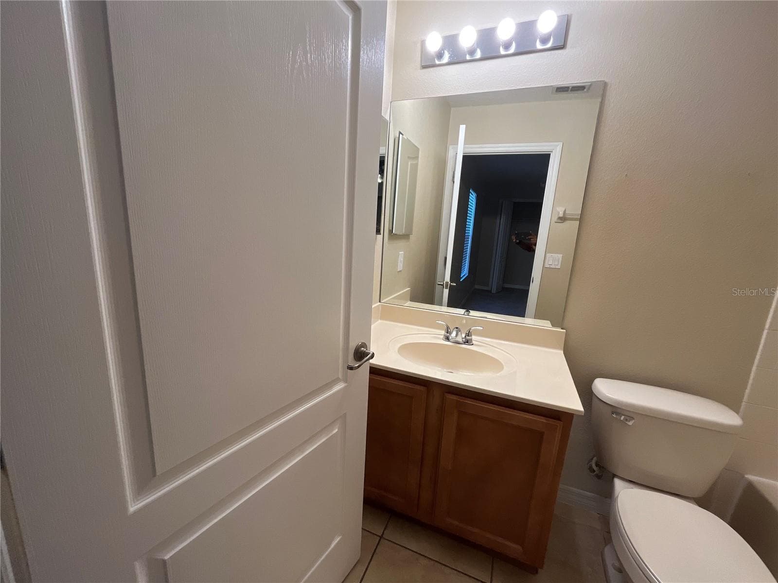 attached bathrrom - 5803 CHESHIRE COVE TER, ORLANDO
