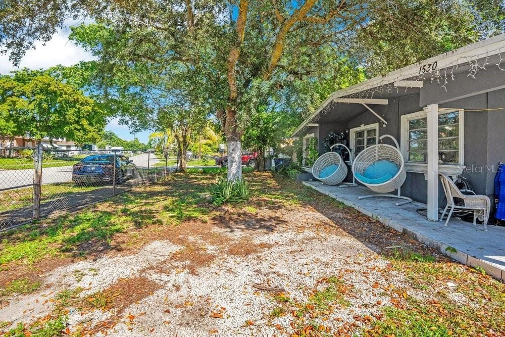 Single Family Residence at 1530 NE 43RD CT, POMPANO BEACH, photo 2 of 24