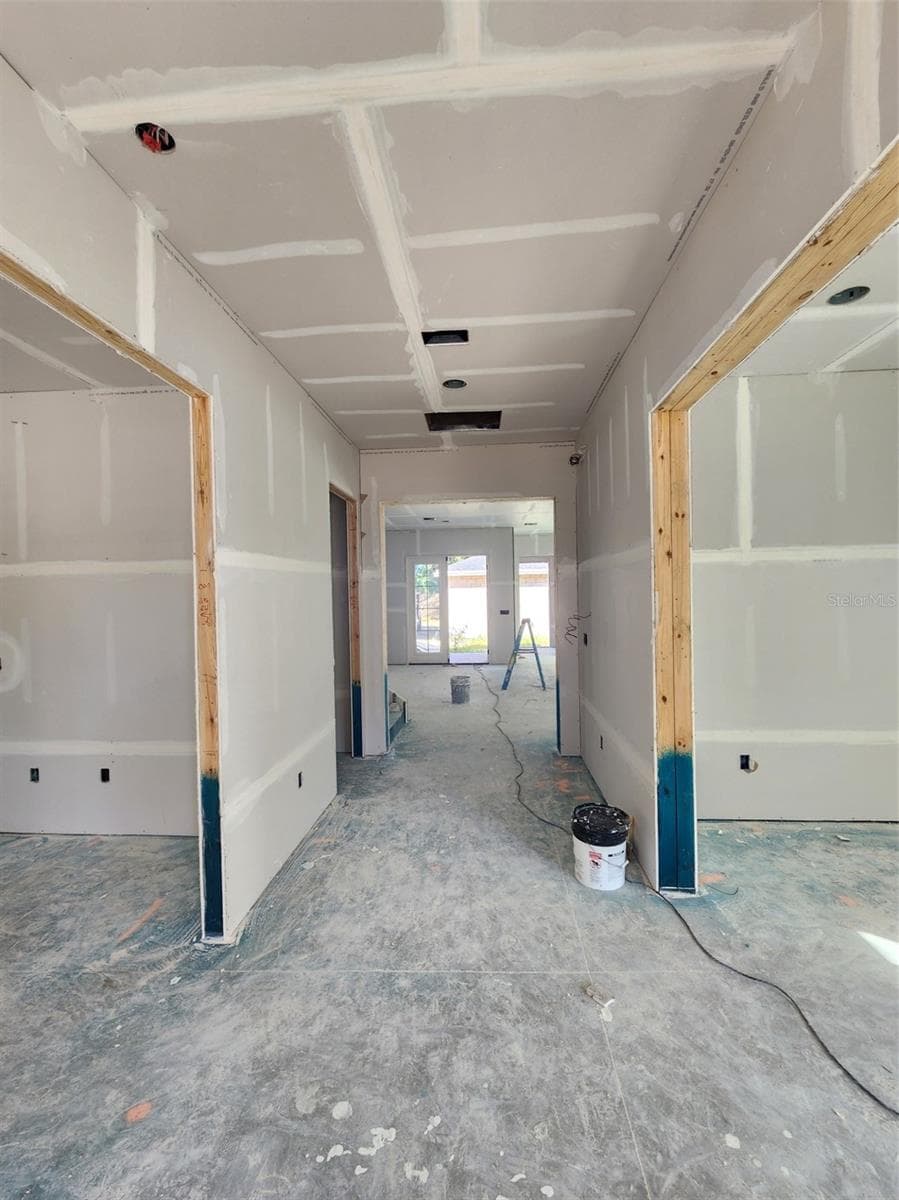 Single Family Residence at 4409 2ND AVE N, ST PETERSBURG, photo 6 of 22