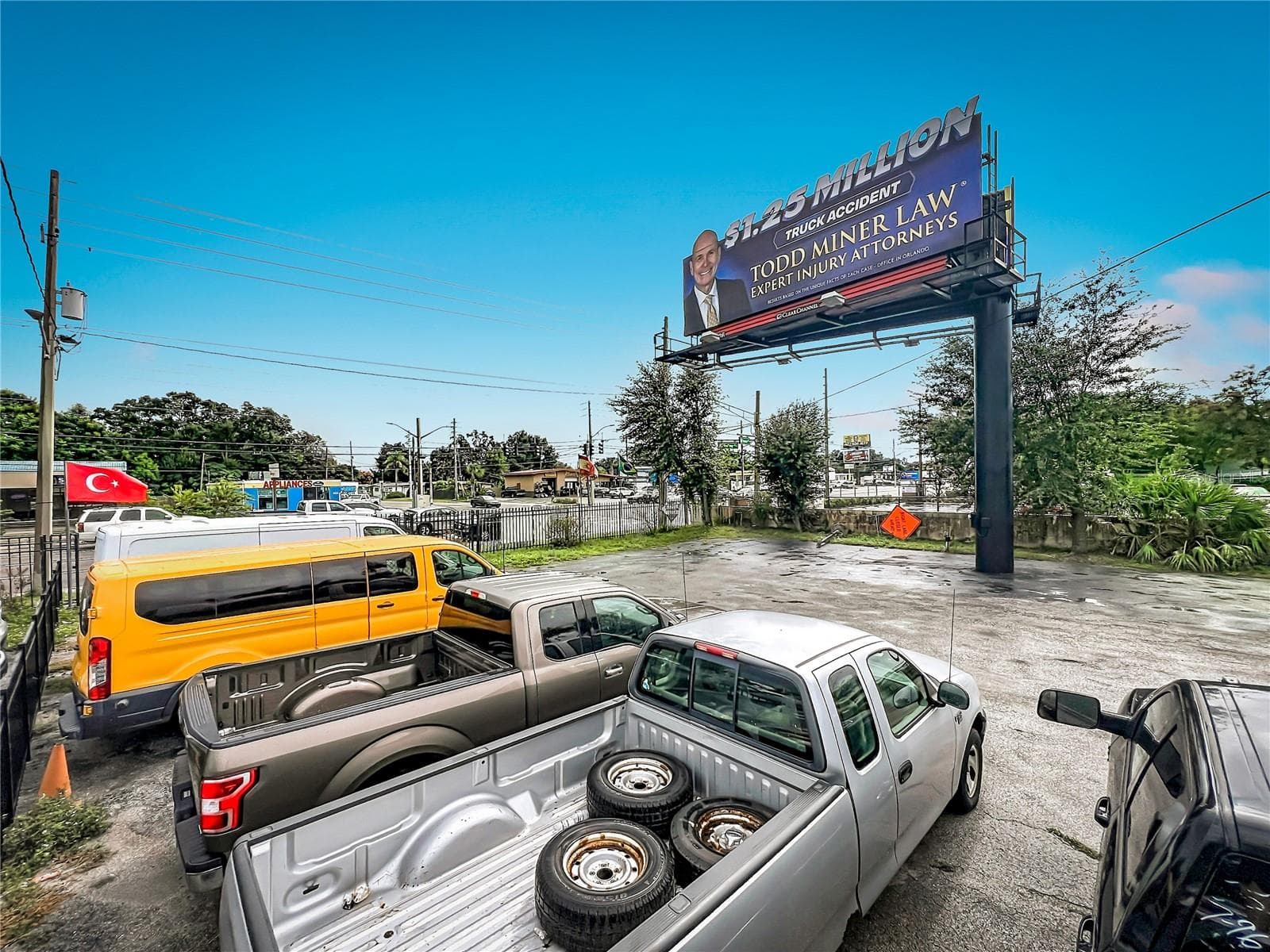 Mixed Use at 690 N SEMORAN BLVD, ORLANDO, photo 3 of 75