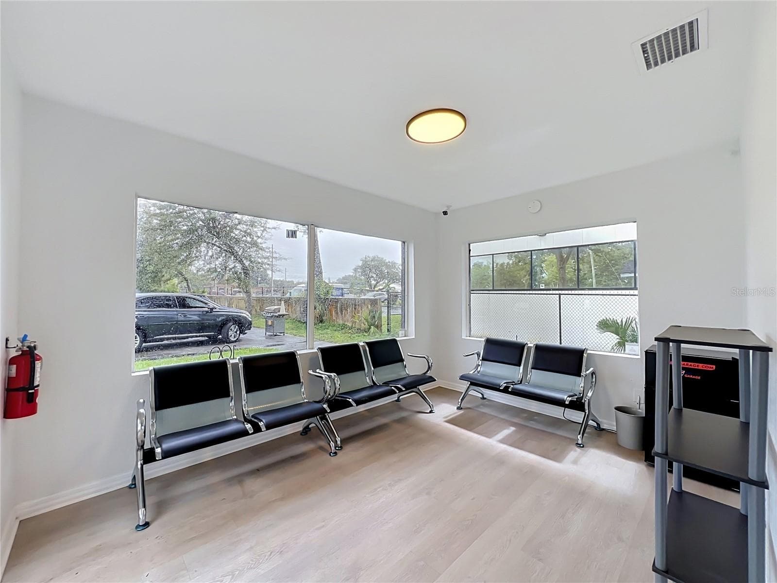 Mixed Use at 690 N SEMORAN BLVD, ORLANDO, photo 27 of 75