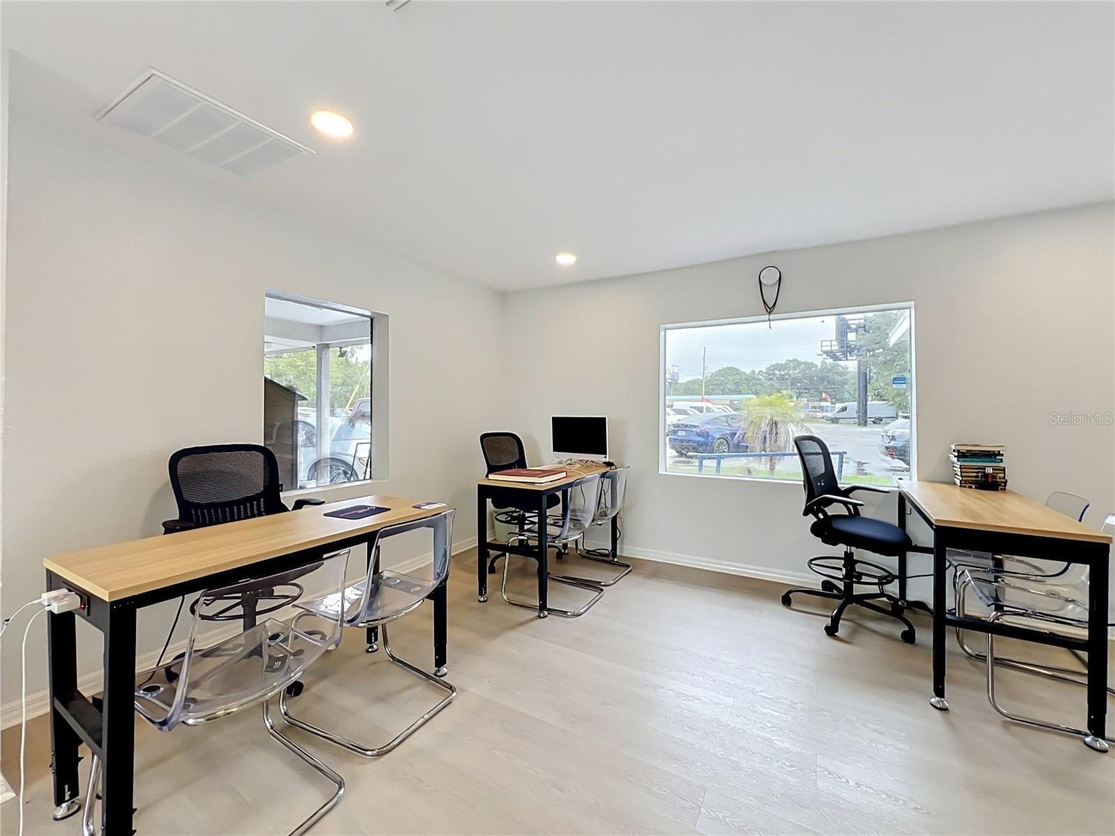 Mixed Use at 690 N SEMORAN BLVD, ORLANDO, photo 36 of 75