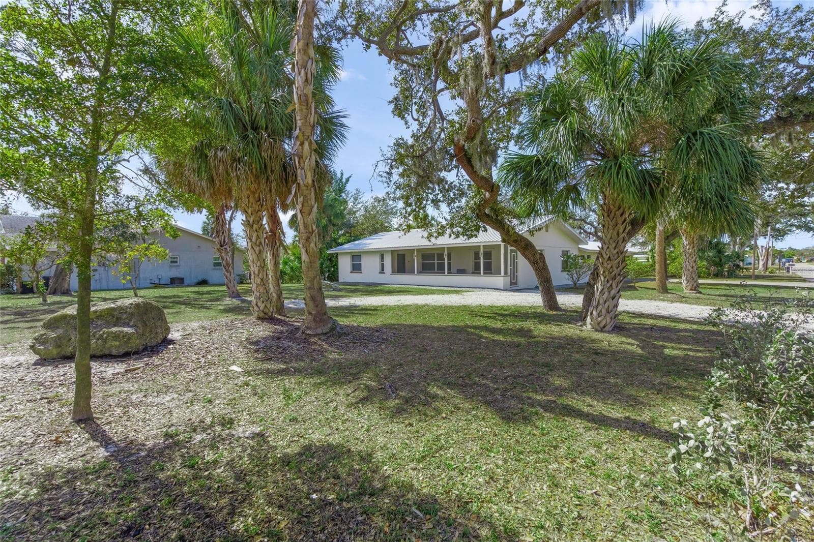 Single Family Residence at 6520 QUONSET RD, BRADENTON, photo 3 of 34