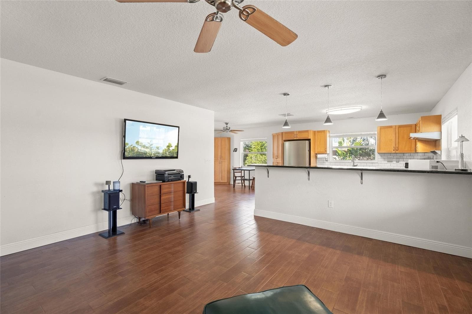Single Family Residence at 6520 QUONSET RD, BRADENTON, photo 11 of 34