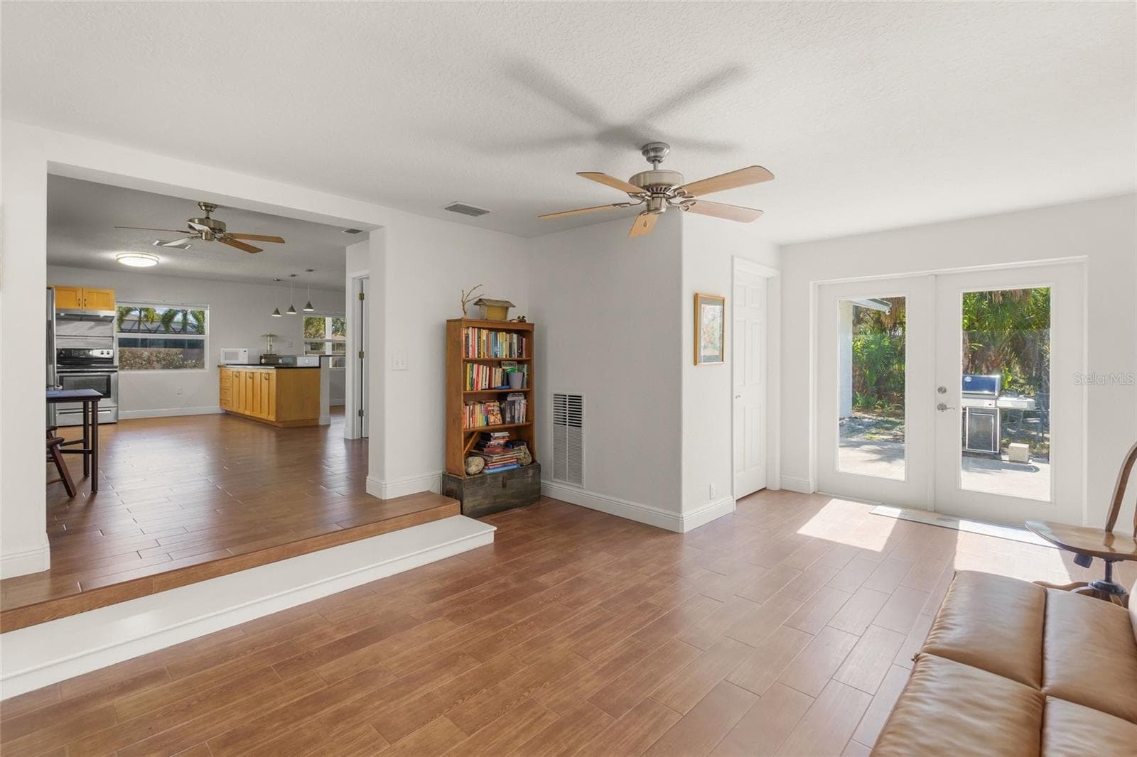 Single Family Residence at 6520 QUONSET RD, BRADENTON, photo 17 of 34