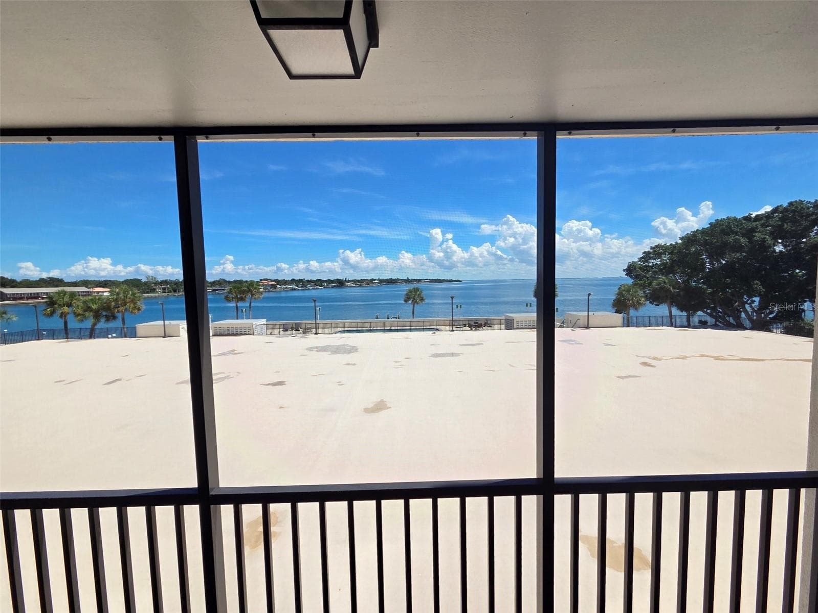 Owners Suite View - 7100 SUNSHINE SKYWAY LN S #301, ST PETERSBURG