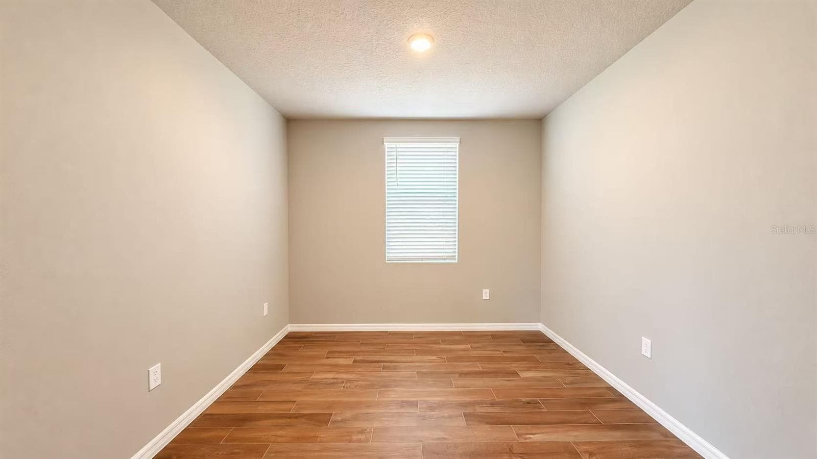 Single Family Residence at 17424 BACK BAY CT, CLERMONT, photo 6 of 34