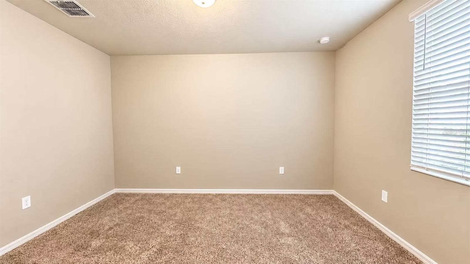 Single Family Residence at 17424 BACK BAY CT, CLERMONT, photo 8 of 34