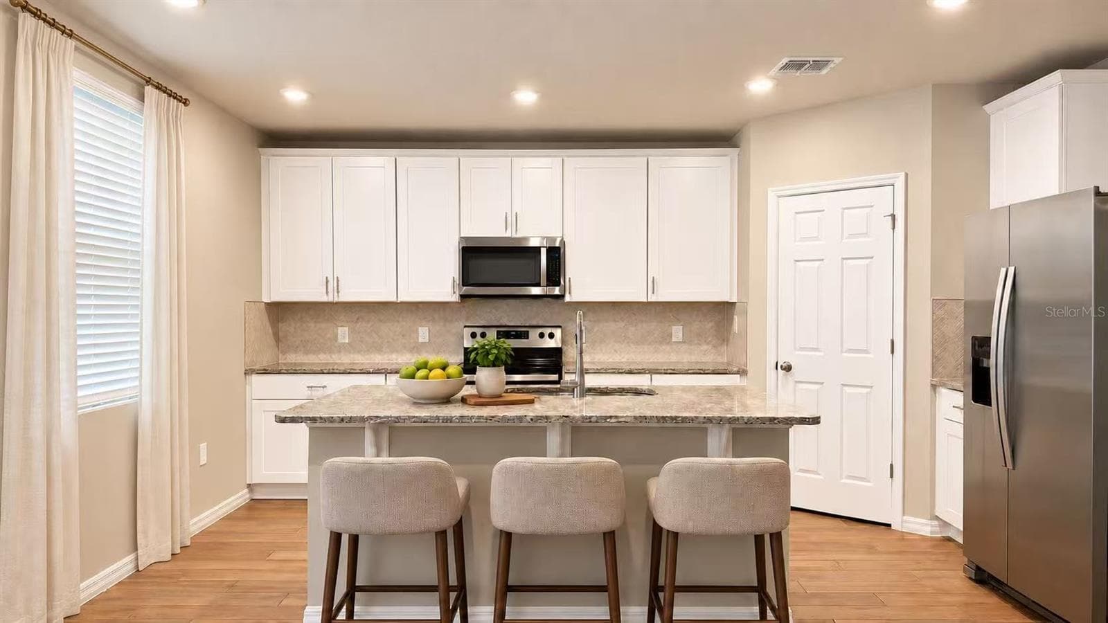Single Family Residence at 17424 BACK BAY CT, CLERMONT, photo 13 of 34
